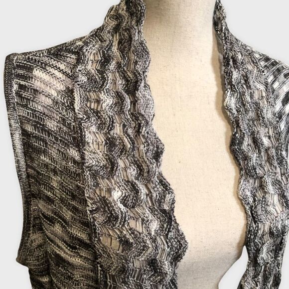 Crocheted Open Drape Front Sweater Vest - Picture 5 of 10